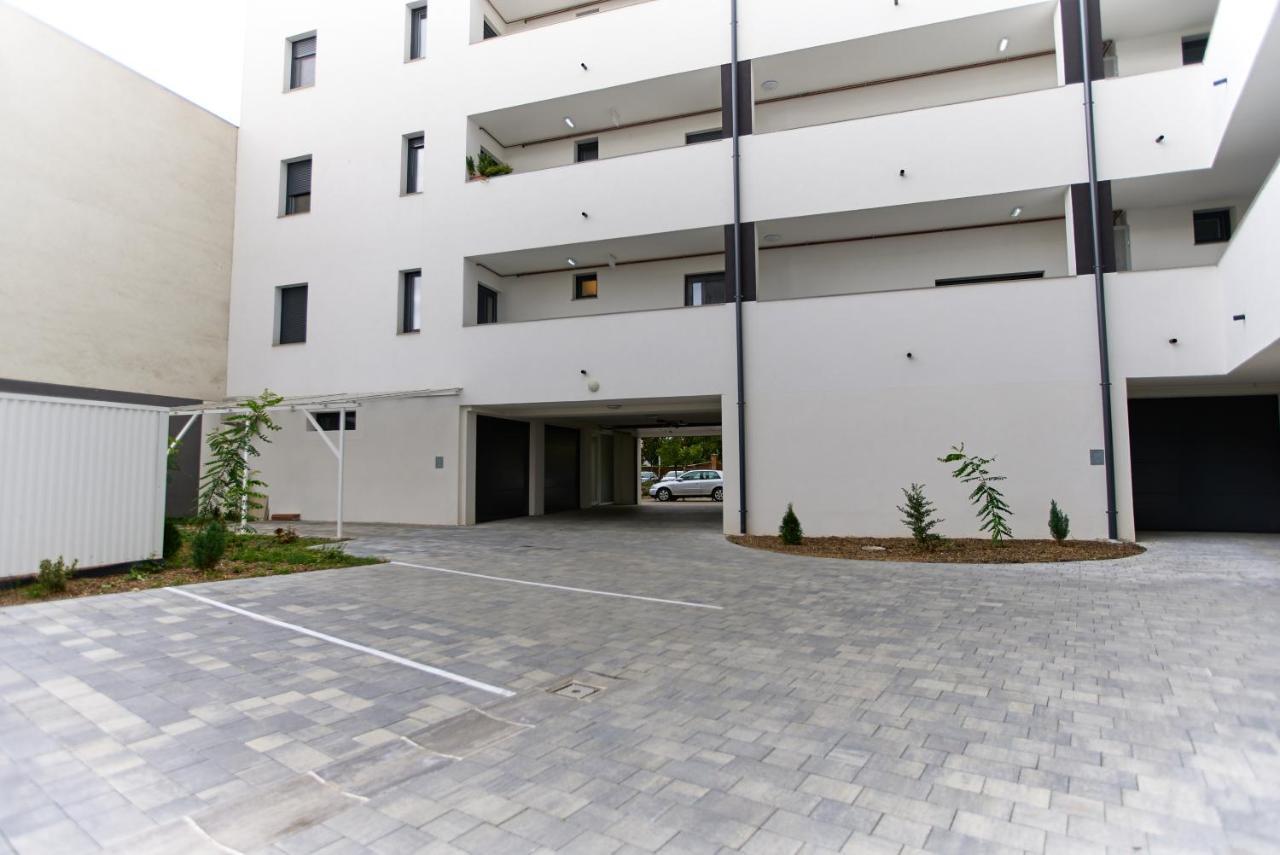 Apartamento Starlight Bronze Szeged- Exclusive Exterior foto